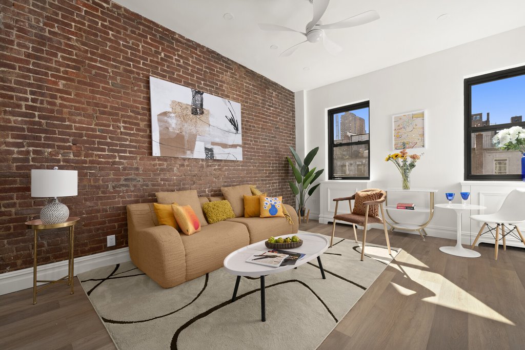 34 West 76th Street, Unit 10