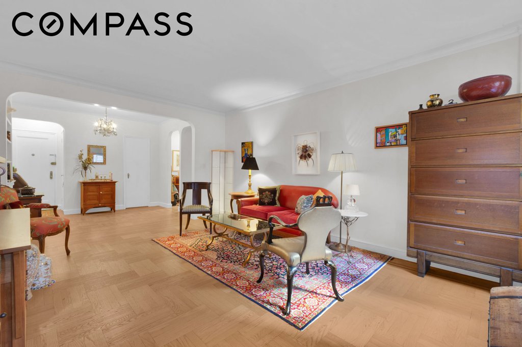 17 Chittenden Avenue, Unit 4D photo 4