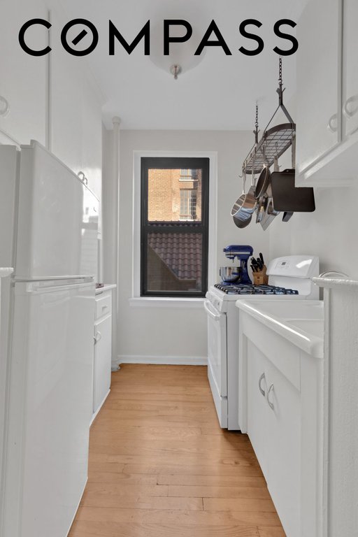 17 Chittenden Avenue, Unit 4D photo 6