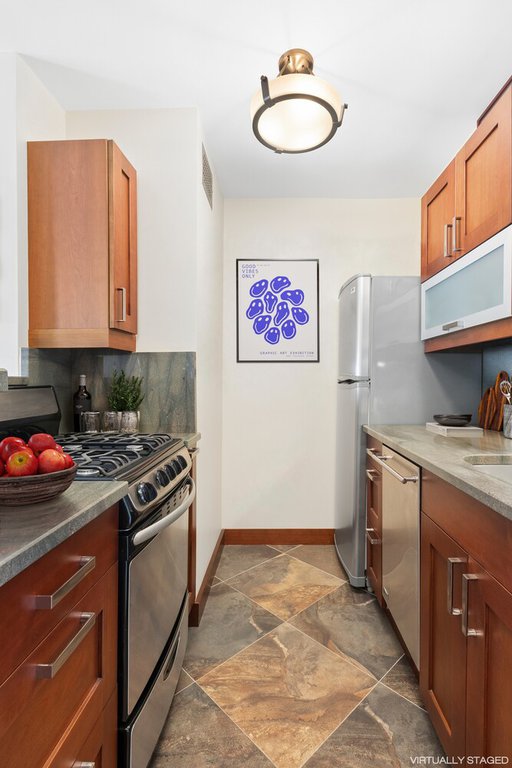 220 East 57th Street, Unit 12K photo 4
