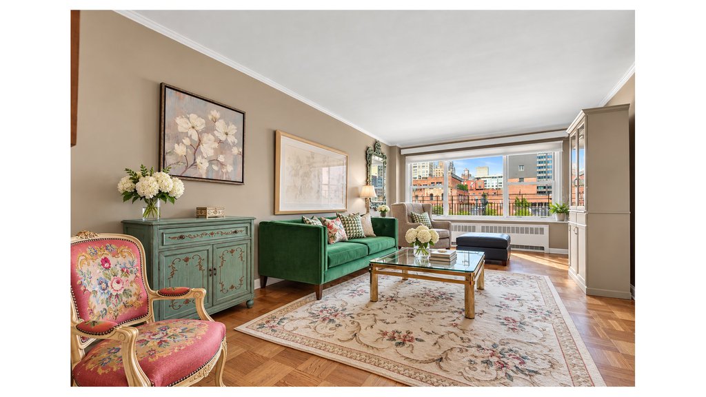 345 East 52nd Street, Unit 11B photo 2