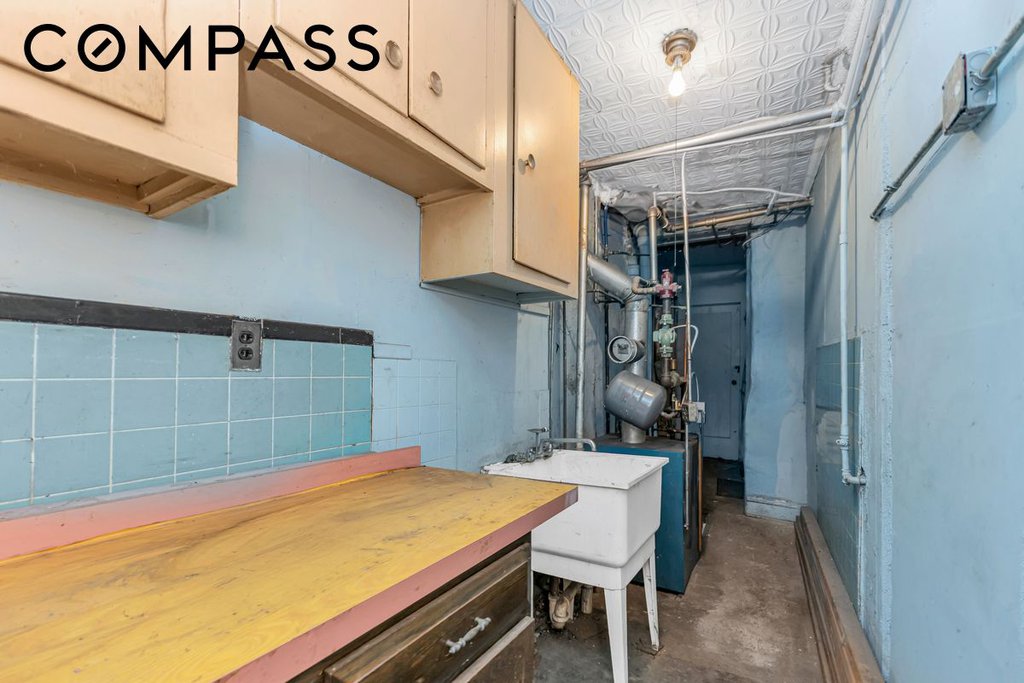 39-41 24th Street – For Sale photo 14