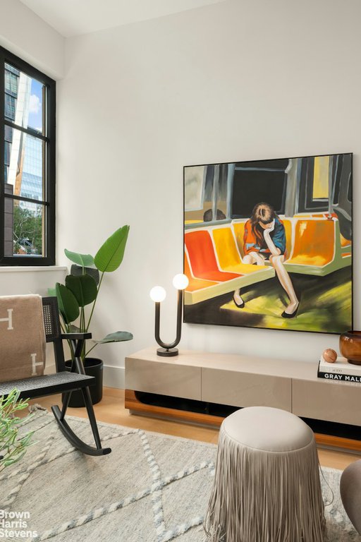 517 West 29th Street, Unit 3F photo 2