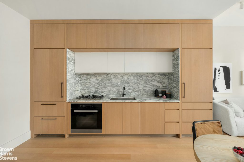 517 West 29th Street, Unit 3F photo 3