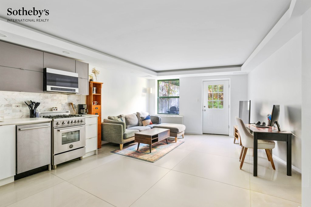 1115 Prospect Avenue, Unit 102 photo 3