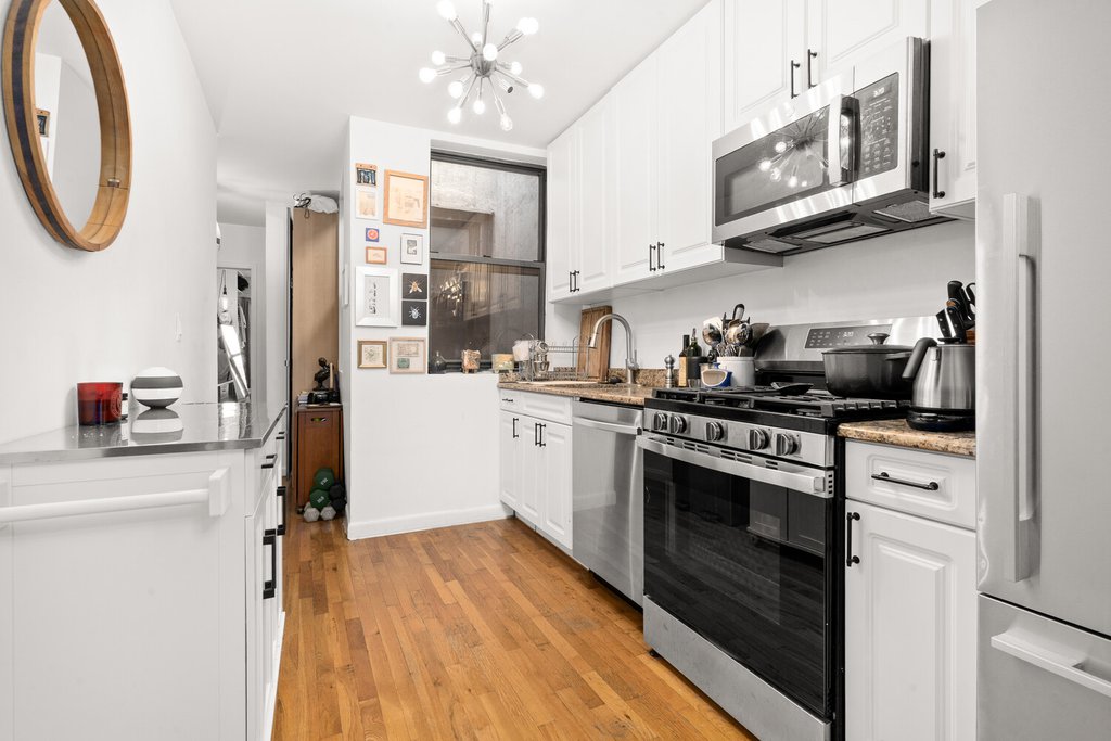 85 First Avenue, Unit 10B photo 3