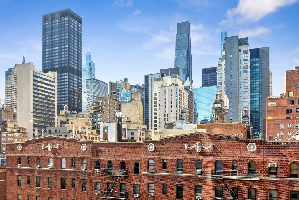 400 East 51st Street, Unit 6D photo 8