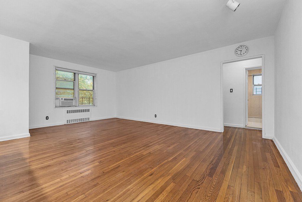 105-34 65th Avenue, Unit 4B photo 4