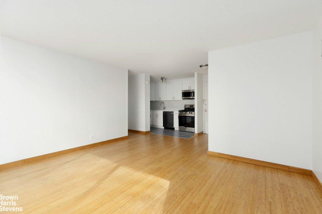 333 East 45th Street, Unit 7B photo 6