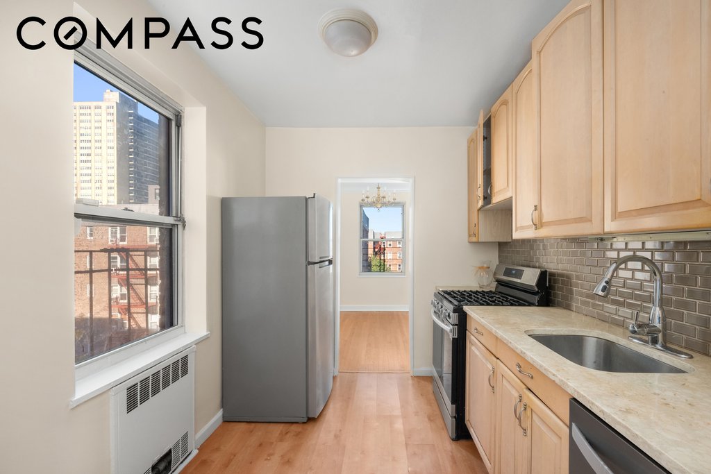 67-38 108th Street, Unit B46 photo 3