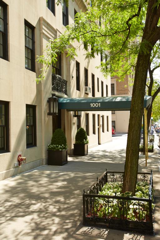 1001 Park Avenue photo