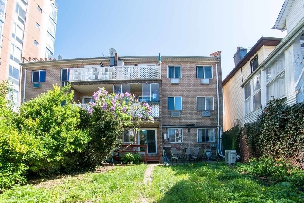 1109 Banner Avenue 2a Brooklyn Ny 11235 Brooklyn Condos