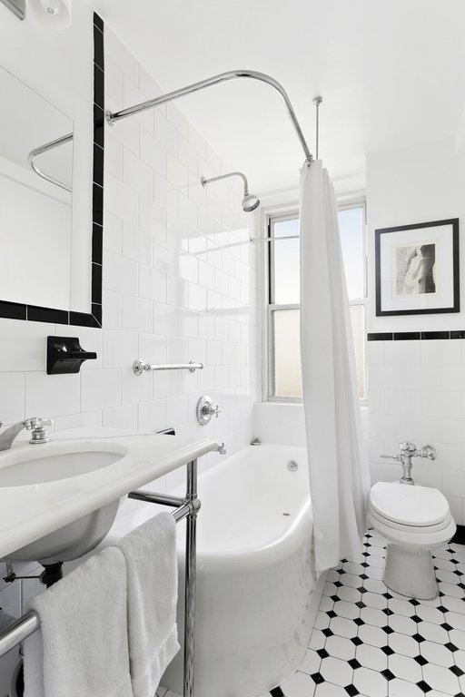 215 East 73rd Street 8f New York Ny 10021 Coops Photo 5