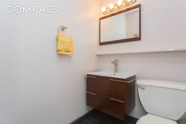 33 60 21st Street 12d Queens Ny 11106 Queens Coops Long