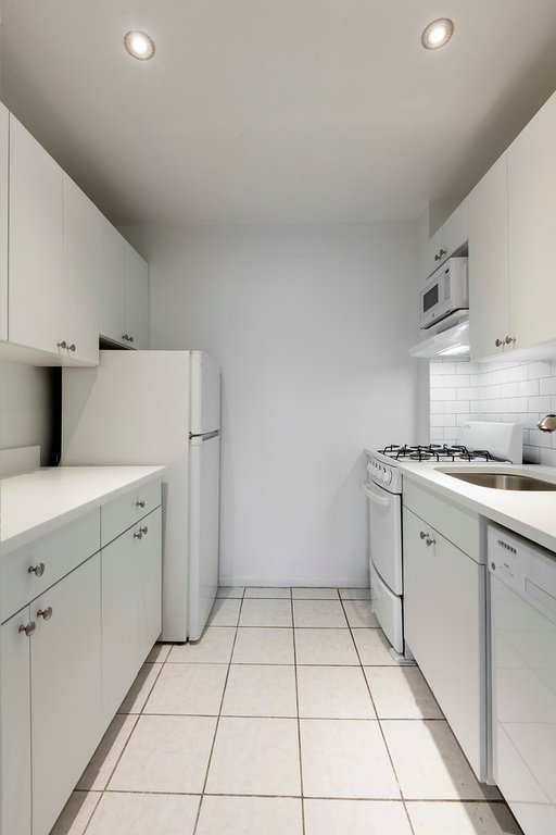 43 West 16th Street Flatiron District New York NY 10011