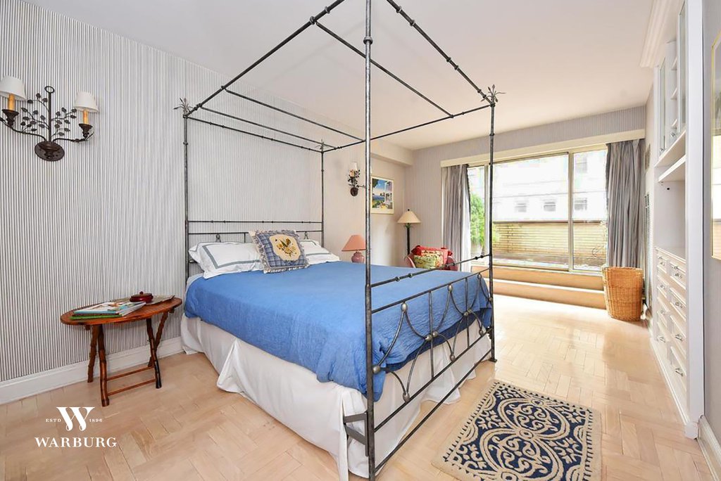 515 East 72nd Street 11J in Lenox Hill For Sale